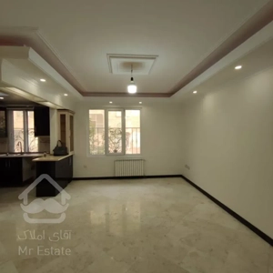 فروش آپارتمان ۸۱ متر غرق نور در اباذر