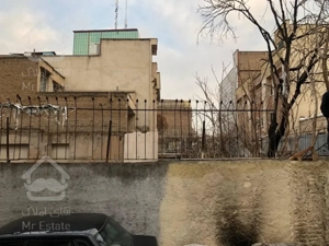 زمین کلنگی 300 متری 2 بَر بهارستان