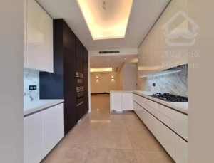 نیاوران یاسر 228متر 3خوابه/3پارکینگ/تراس ویو مشجر