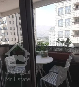 ۱۴۰ متری سنددار تهاتر وام دار دریاچه چیتگر