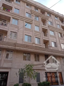 ۱۲۰متر (خوش نقشه ، بدون پرتی) ۳خواب (قابلیت تخت ۲نفره)