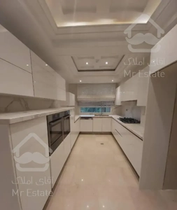 210 متر 3 خواب 2 مستر/ تاپ لوکیشن/ فول مشاعات