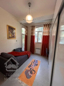 ۷۵ متر/ خوش نقشه/ مناسب سرمایه گذاری