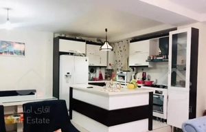 دوخوابه/تاجداری/پارکینگ اختصاصی