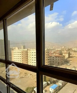 شهرک صدرا/برج واحد 135متری