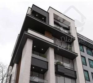 میرزاطاهر میدان سقاخانه ۱۳۵ متری / ۳ خواب