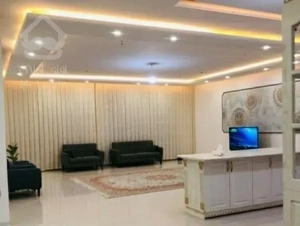 ۱۰۲ متر دو خواب گرمایش از کف حاشیه بلوار اصلی