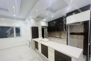 رهن آپارتمان نوساز۸۲متری شیک با آسانسور طبقه اول