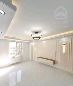 ۶۷متر+فول دیزاین+پارکینگ سندی+غرق نور+کم واحد
