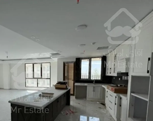 ۱۳۱ متر ۳ خواب سالن سراسر پرده خور شمال تهران ویلا