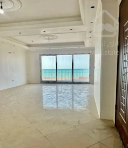 فروش آپارتمان ۱۱۰ متری دو قدمی دریا تراس بزرگ