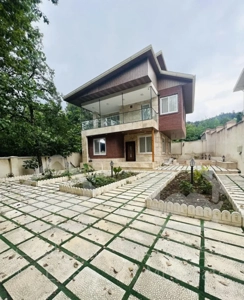 ویلا400متری دوبلکس‌مدرن/استخردار/بام سبز ماکلوان