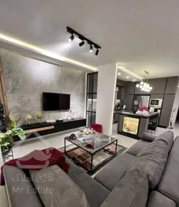 ۱۲۰ متر طبقه ۳  بلوار جلال معلم  بین فرهنگ و معلم