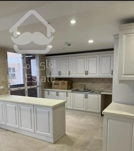 ۱۳۲متر/۳خواب/نوساز/فول امکانات