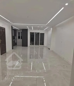 100 متر فول شیک سالن پرده خور