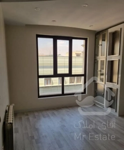 ۶۳ متر / دو خواب / رو به افتاب