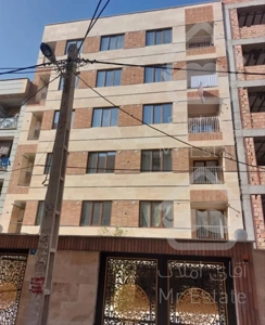 آپارتمان نوساز ۹۰ متری