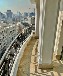 محمودیه برج برند ۳۰۰متر۴خواب طبقه ۹ فول مشاعات