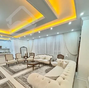 ۱۱۴متر فول دیزاین لوکس/تاپ لوکیشن/خوش نقشه