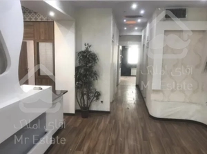 ۸۰ متر موقعیت اداری / صادقیه