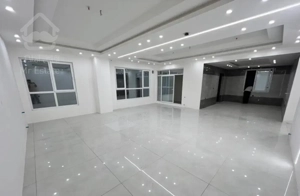 185مترمتر3خواب مرکز شهر نوساز کلید نخورده