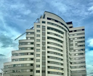 آپارتمان ۱۰۰ متری رومنس منطقه۲۲ دریاچه چیتگر