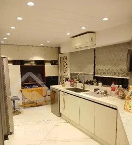 چهارخوابه ۱۷۶متری فازیک بالای ورزشگاه