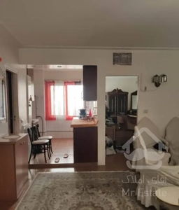 ۶۵ متر / طبقه دوم / سند تکبرگ آماده محضر