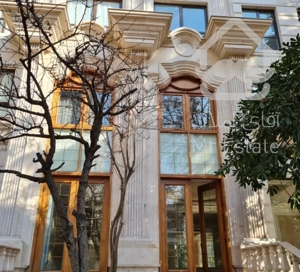 نیاوران گلسنگ ۲۲۰ متر /تک واحدی کلید نخورده