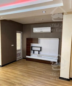 آپارتمان گلستان خ مهر بین آذر و دی