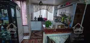 ۸۰متر غرق نور با پارکینگ جمالزاده شمالی