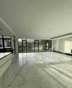 فرصت طلایی خرید در زعفرانیه- ۲۵۰ متر لوکس- زیرقیمت