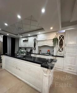 ۱۳۵ متر ۳ خواب نوساز تکواحدی 2 پارکینگ سندی