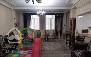 آپارتمان ۹۳ متر دو خوابه رو به نور در میدان بهشتی