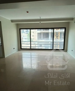 145متر سه خوابه نوساز دوپارکینگ گاندی  متری 310م