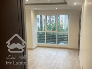 کامرانیه فرعی ۹۰ متر ۲ خوابه ۴ سال ساخت