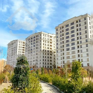 185 متر عمارت رونیکا پاسداران