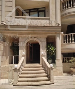 ۱۸۱ متری تحویل شهریور/دو پارکینگ سندی