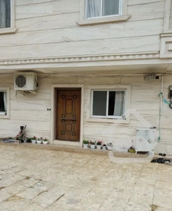 همکف ۹۰متری حیاط مشترک