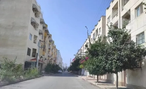 آپارتمان ۸۲ متری نقلی کنار دریا.