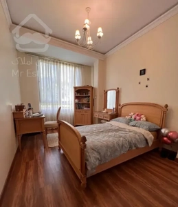 قیطریه جهانتاب / ۱۶۰ متر ۳ خواب / ۲پارکینگ / تراس