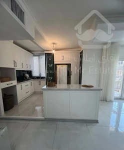 ۷۲ متر/فول/سالن پرده خور/تاپ لوکیشن/فول دیزاین