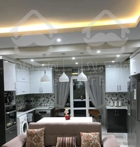 (۸۳ متر دو خواب/بدون مشرف/ آلاله شرقی)