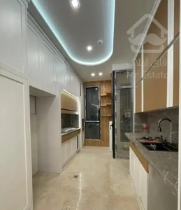 ۱۰۰متر اول هاشمیه نزدیک وکیل اباد تمیزوخاص