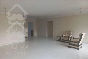 سه خوابه بالکندار بالای ورزشگاه