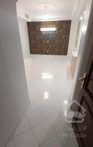 فلکه سوم تهرانپارس/۵۵متر/فرعی عریض/خوش نقشه