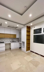 ۶۵ متر/شهرک غرب/دو خواب/زیر قیمت کل منطقه/کاسبی