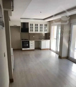 ۱۰۴ متر پارکینگ انباری