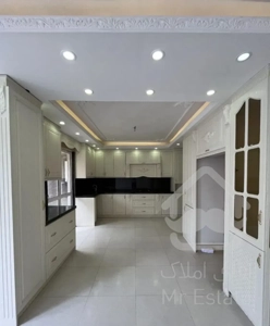 فروش واحد شخصی ساز ۱۴۲ متری