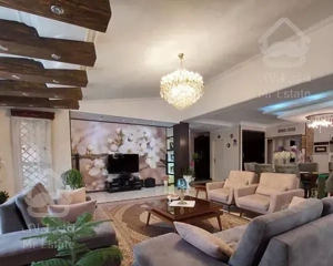 اپارتمان ۱۶۵ متری قدر السهم‌ بالا در فاز یک